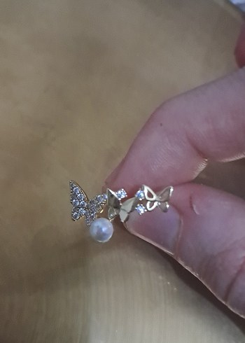 İnci ve Taşlı Mini Kelebek Küpeler - Görsel 2