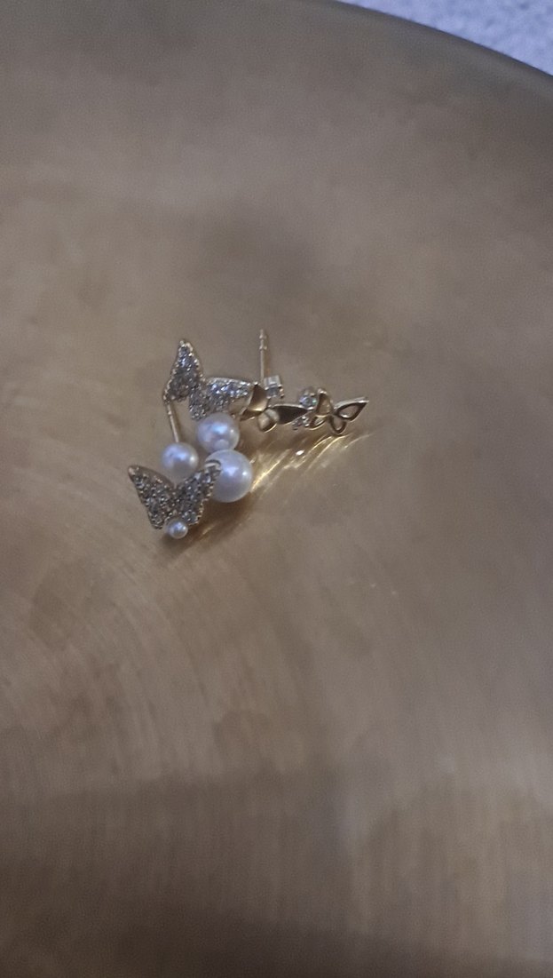 İnci ve Taşlı Mini Kelebek Küpeler - Görsel 3