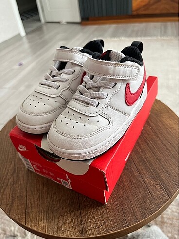 25 Beden Nike spor ayakkabı