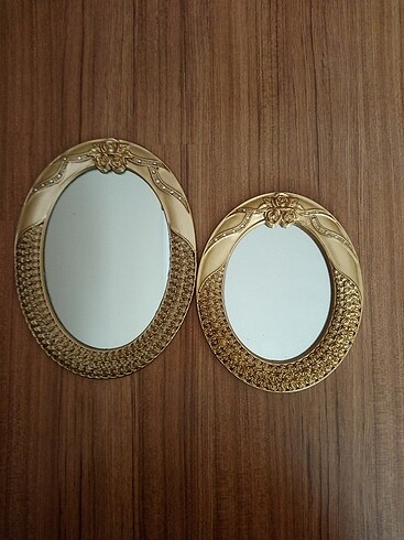 Duvar aynası