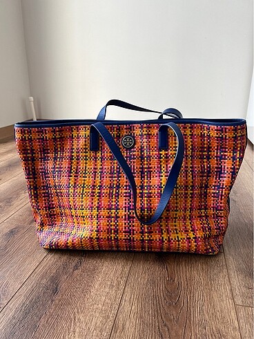 Tory Burch Almadan önce iletişime geçin lütfen
