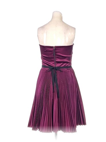 42 Beden Dolce & Gabbana Kısa Elbise %70 İndirimli.