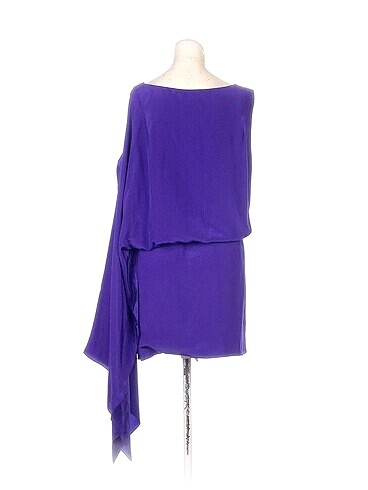universal Beden BCBG Maxazria Kısa Elbise %70 İndirimli.