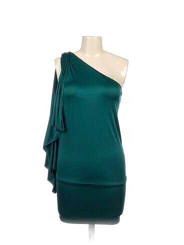 BCBG Maxazria Kısa Elbise %70 İndirimli.