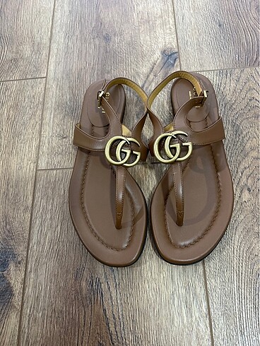 Gucci Almadan önce iletişime geçin lütfen