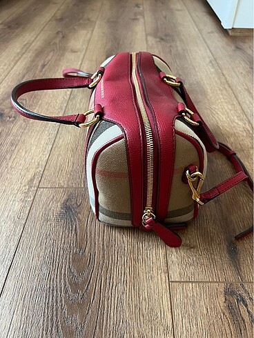 Burberry Almadan önce iletişime geçin lütfen
