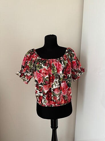 Dolce & Gabbana Almadan önce iletişime geçin lütfen 339