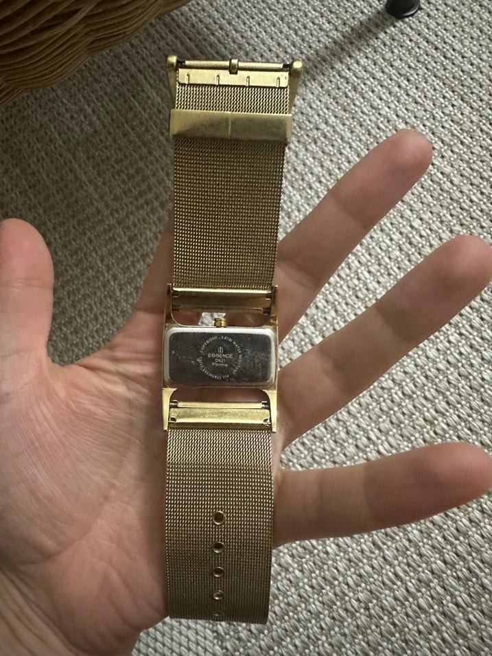 Kadın Parlak Altın Kemerli Saat - Görsel 5