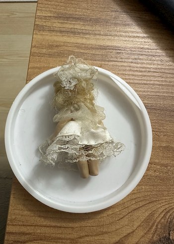 Beyaz Dantel Elbiseli Bebek taş bebek - Görsel 3