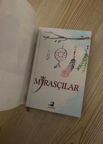 Mirasçılar - Kim Eun-sook Romanı - Görsel 2