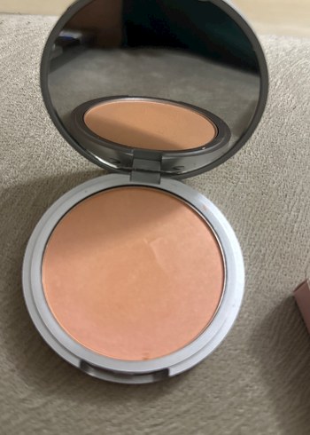 Bej Pastel Cindy-Lou Manizer Kapatıcı ve Aydınlatıcı - Görsel 2