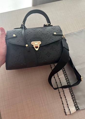 Louis Vuitton Siyah Deri Kadın Çanta