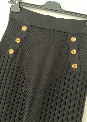 Düğmeli Siyah Uzun Triko Etek - Görsel 2