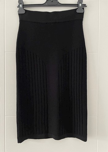 Düğmeli Siyah Uzun Triko Etek - Görsel 3