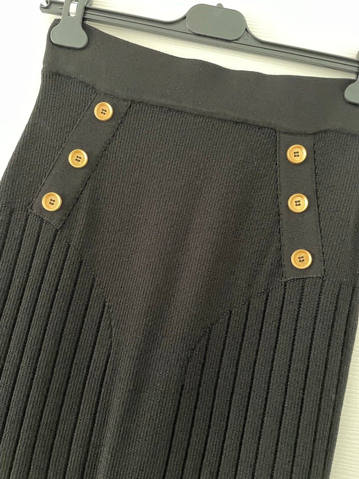 Düğmeli Siyah Uzun Triko Etek - Görsel 2