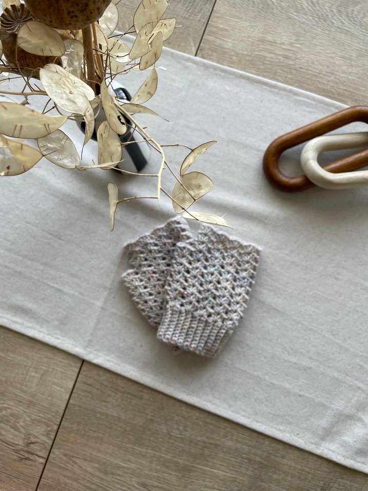 Bohem Gri Örgü Parmaksız Eldiven - Görsel 2