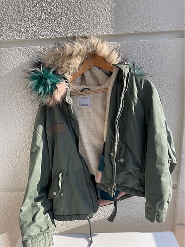 BERSHKA PARKA