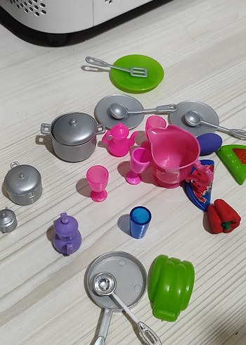 barbie nin Renkli Mini Mutfak Oyuncak Seti - Görsel 2