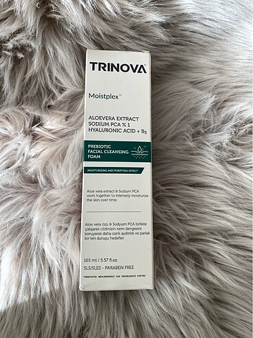 Aloevera içeren cilt temizleme jeli Trinova