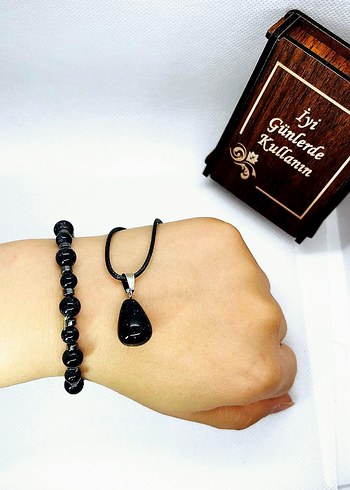 Siyah Boncuklu Gotik Bileklik - Görsel 2