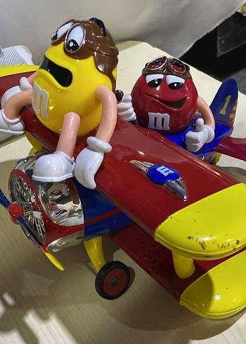  Beden Sarı M&M Uçaklı Figür Oyuncak