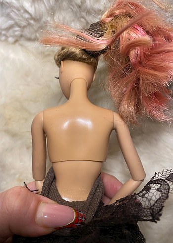 Kirpikli Barbie 2009 - Görsel 7