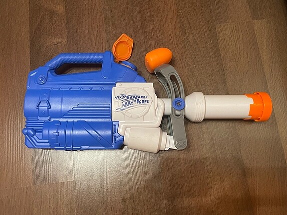 Nerf super soaker
