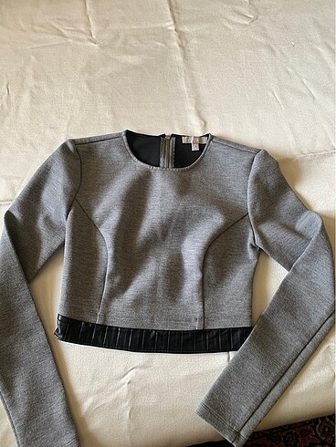 Twist gri crop