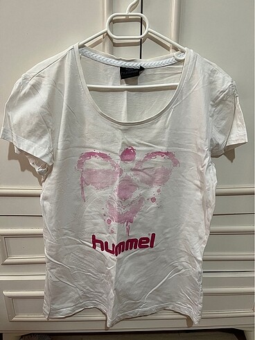 s Beden Hummel tişört
