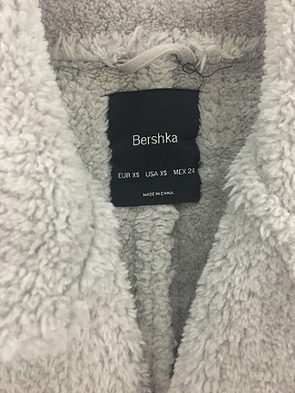 Bershka Mont