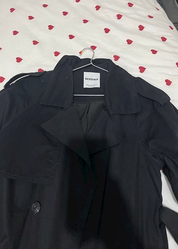 Bershka Siyah Kadın Düğmeli Midi Trençkot Bershka