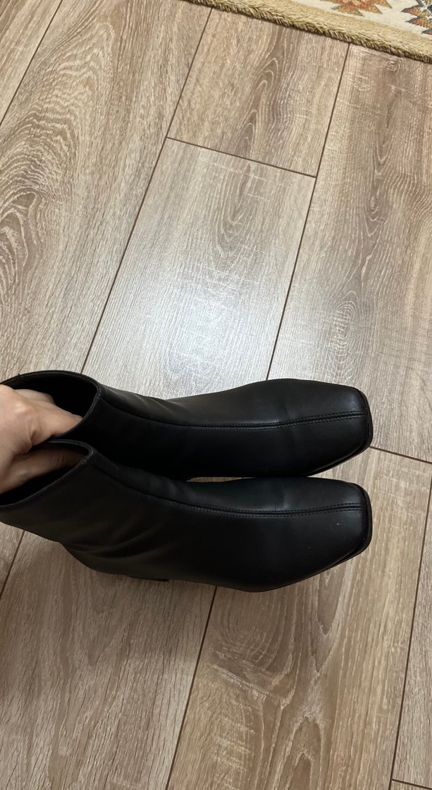 Siyah Deri Tokalı Kadın Topuklu Bot - Görsel 2