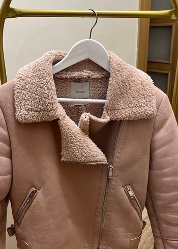 Kürk Detaylı Pembe Süet Kısa Ceket - Görsel 2