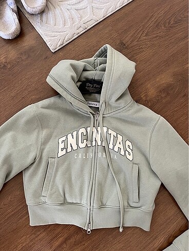 Bershka Sweatshirt