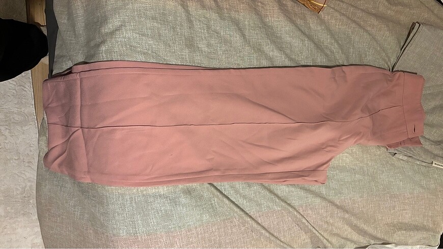 pembe kumaş pantolon