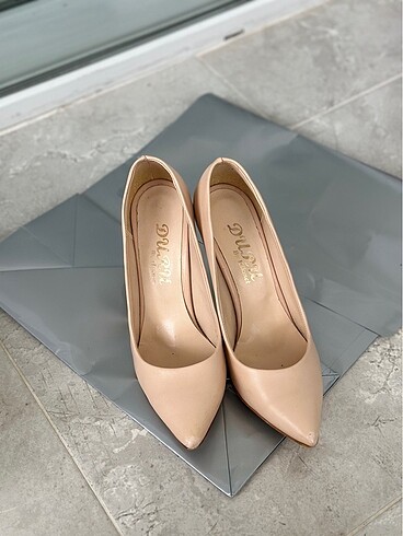 Diğer Stiletto