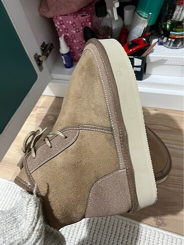 38 Beden camel Renk Ugg model bot