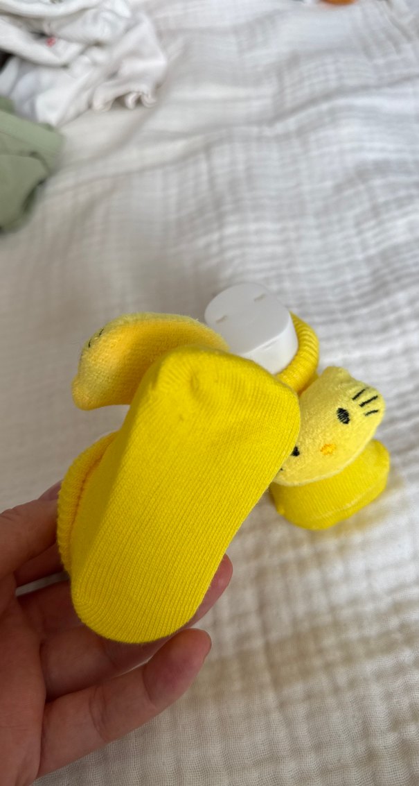 Çocuk Sarı Nakışlı Örgü Ev Terliği - Görsel 3