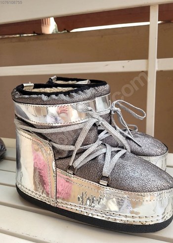 Gri Metalik Dolgu Topuklu Kadın KAR  Botu - Görsel 2