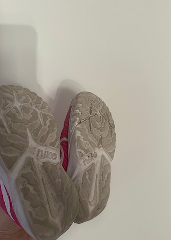 Nike Kız Çocuk Pembe Elastik Bağcıklı Spor Ayakkabı