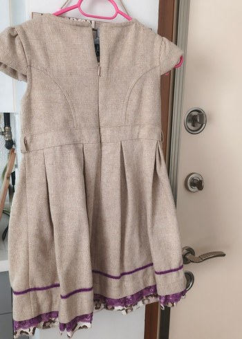 Nakışlı Bej Kız Çocuk Kolsuz Elbise - Görsel 2