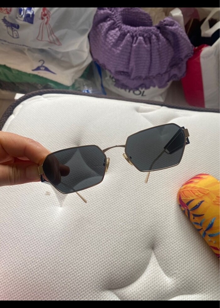 Miu miu güneş gözlüğü - Görsel 5