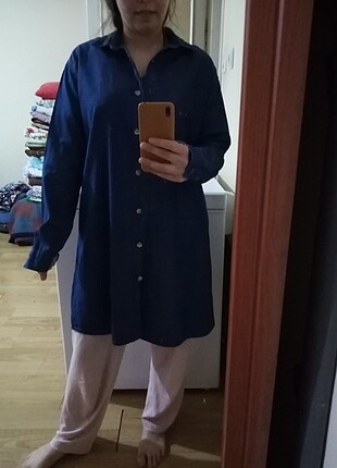 Gömlek ve bol paça pantolon