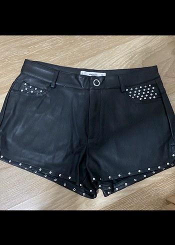 Siyah Deri Mini Şort - Görsel 2