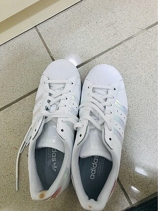Adidas spor ayakkabı