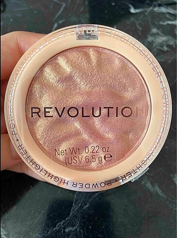 Revolution powder highlighter
