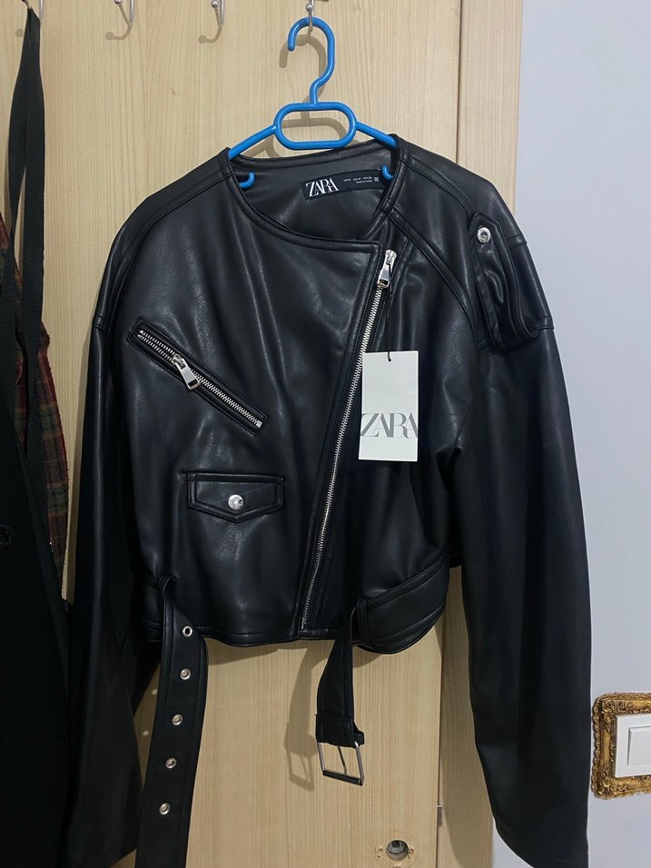 Zara Kemerli Siyah Deri Biker Ceket - Görsel 2