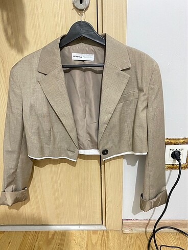Bershka crop blazer