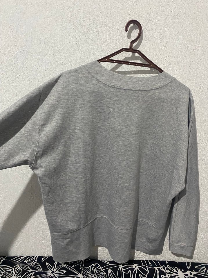 Gri Kadın Keten Salaş Uzun Kollu Kazak - Görsel 4