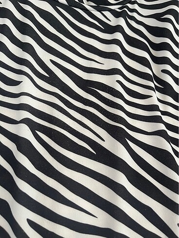 m Beden Trendyolmilla zebra desenli body